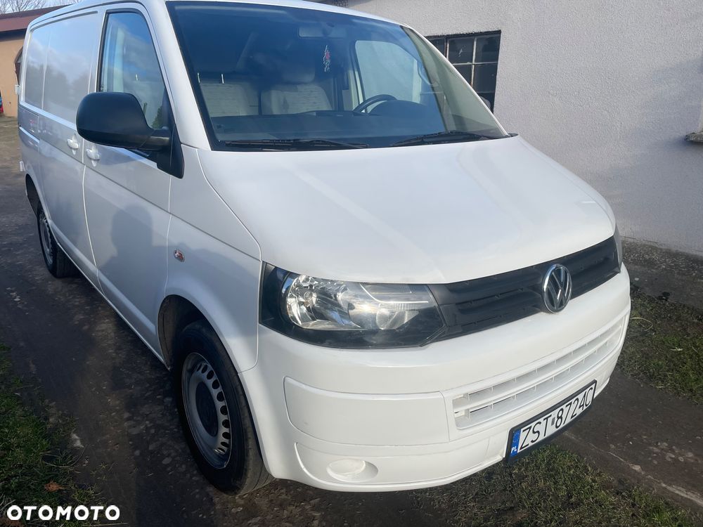 Volkswagen Transporter - 2