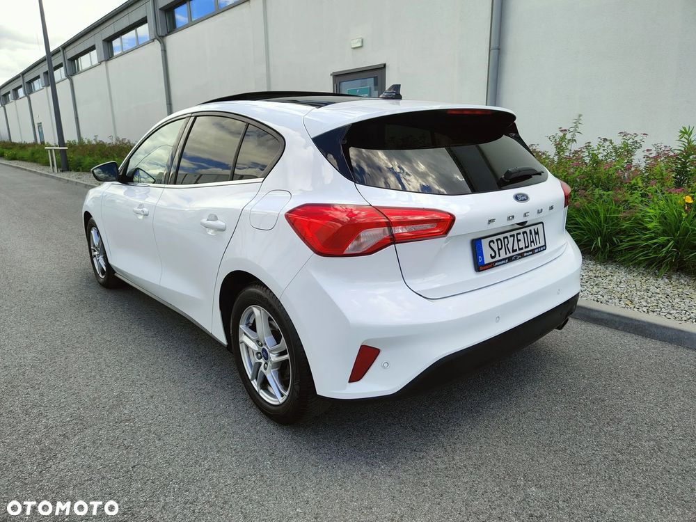 Ford Focus 1.5 EcoBlue Start-Stopp-System TITANIUM STYLE - 6
