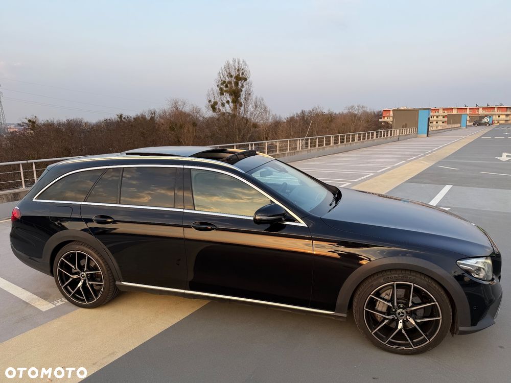 Mercedes-Benz Klasa E 220 d 4-Matic 9G-TRONIC - 10