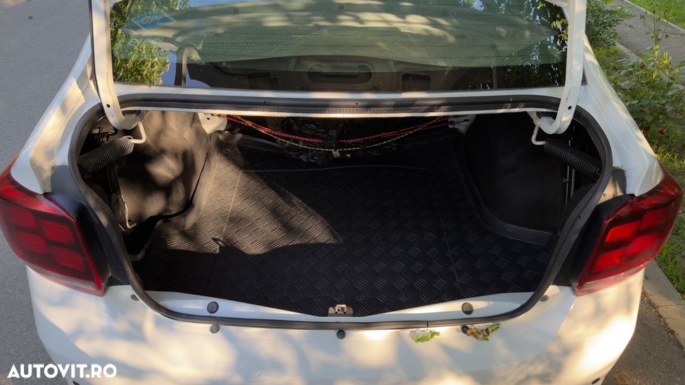 Dacia Logan 0.9 90CP Ambiance - 8