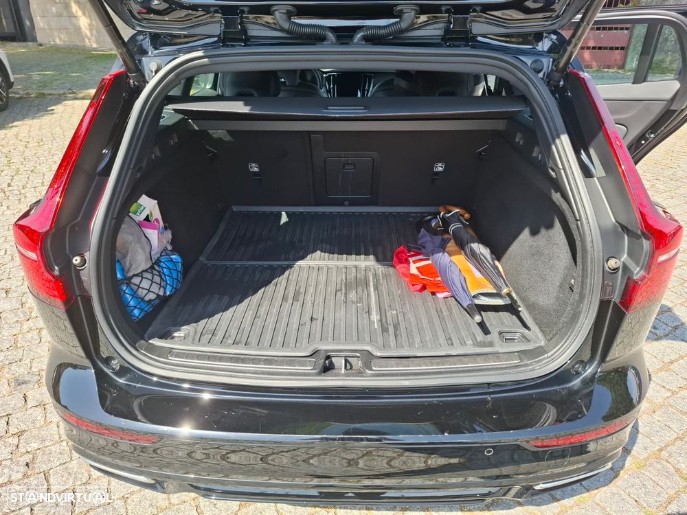 Volvo V60 2.0 T6 AWD TE R-Design Expression - 24