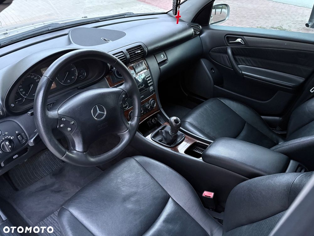 Mercedes-Benz Klasa C 200 CDI Avantgarde - 18