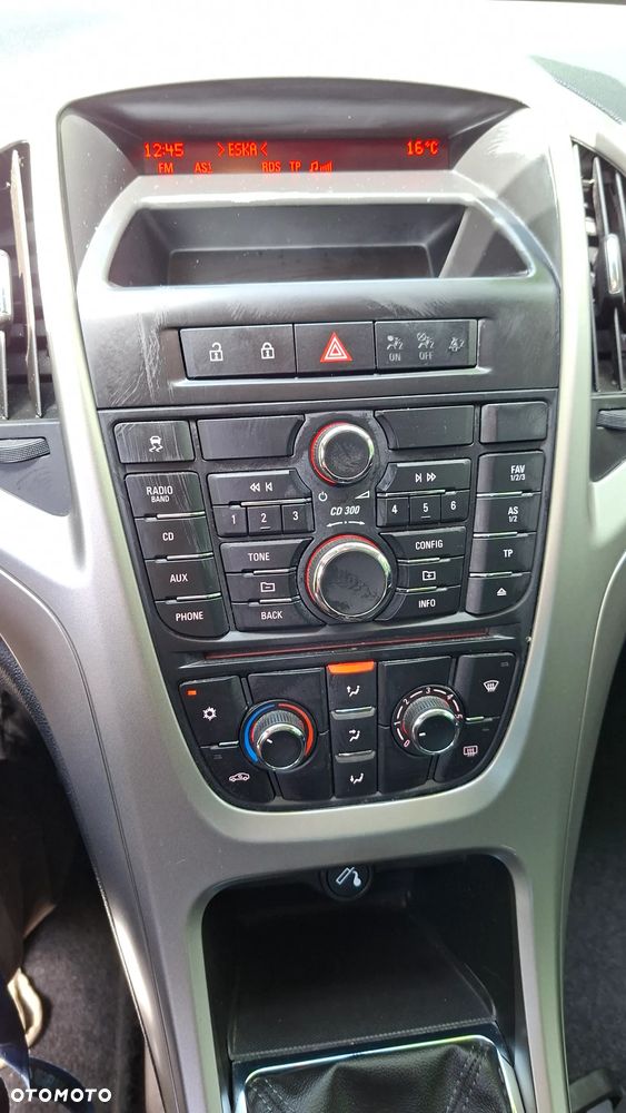 Opel Astra 1.4 Turbo Innovation - 28