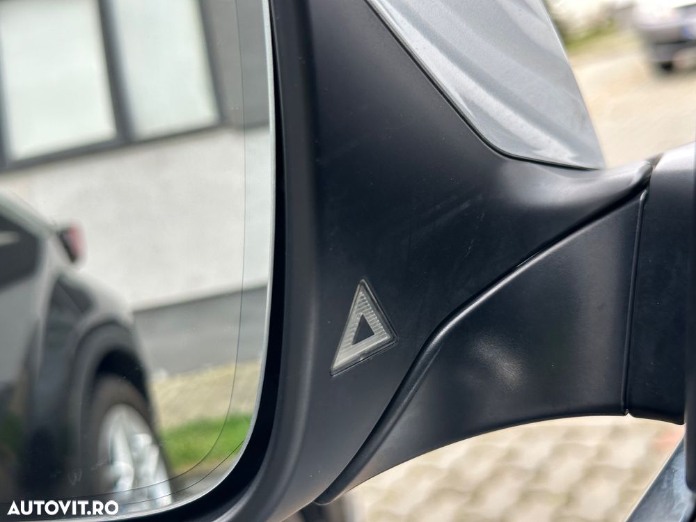 BMW Seria 5 520d Touring Aut. Luxury Line - 21