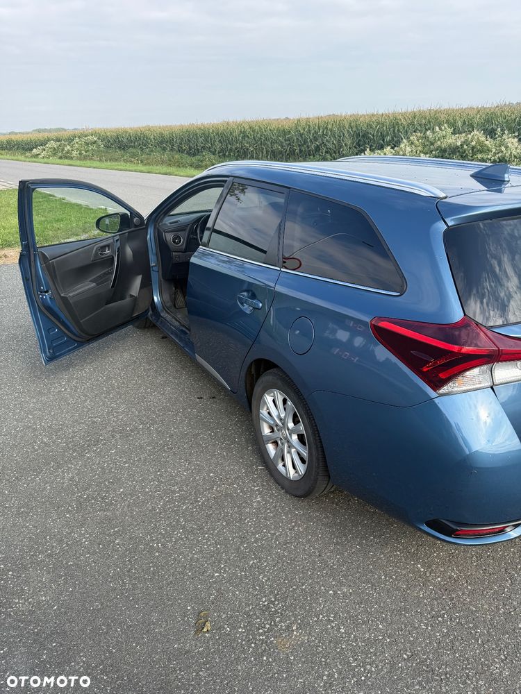 Toyota Auris - 6