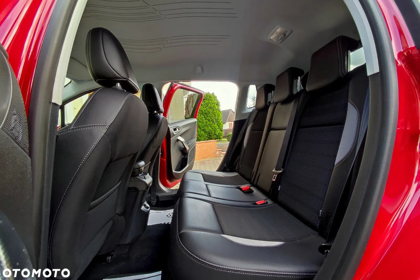 Peugeot 2008 PureTech 110 Stop&Start EAT6 Allure - 21
