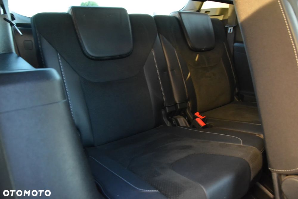 Ford S-Max 2.0 TDCi Titanium - 36