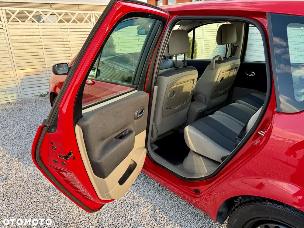 Renault Scenic 2.0 16V Dynamique - 27