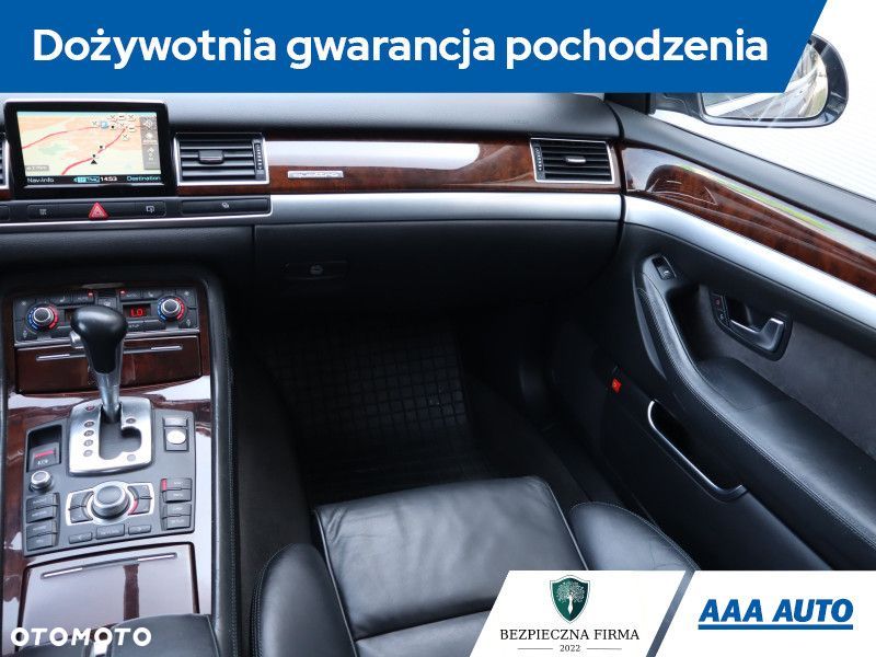 Audi A8 - 10