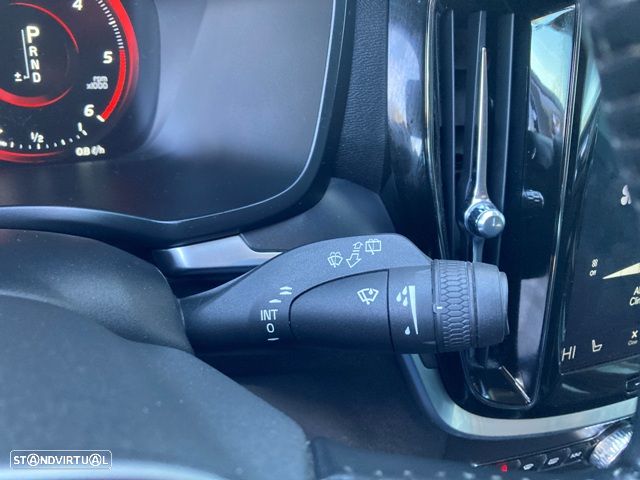 Volvo V60 D3 Geartronic Momentum Core - 16