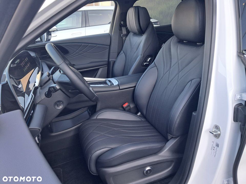 Omoda 9 1.5 Super Hybrid Exclusive AWD - 10