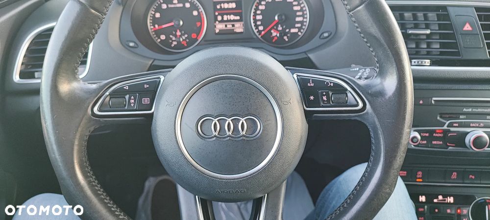 Audi Q3 1.4 TFSI Design S tronic - 36