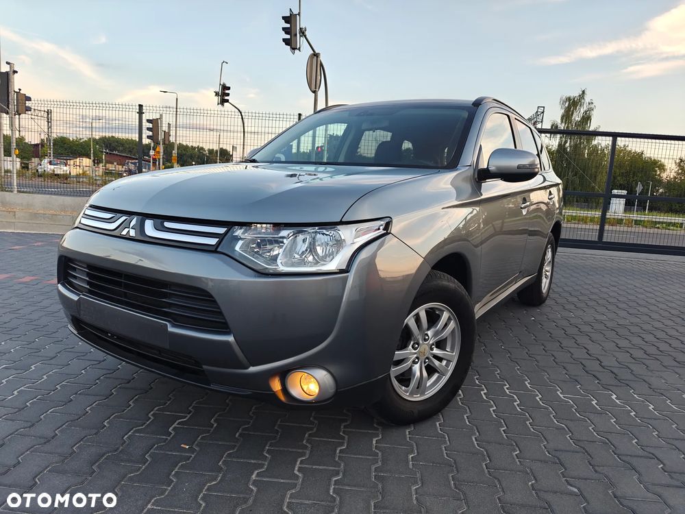 Mitsubishi Outlander 2.2 DI-D 2WD Invite - 1
