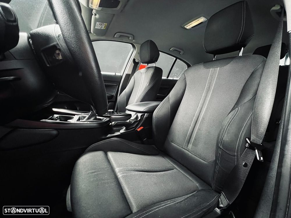 BMW 116 d Line Sport - 29