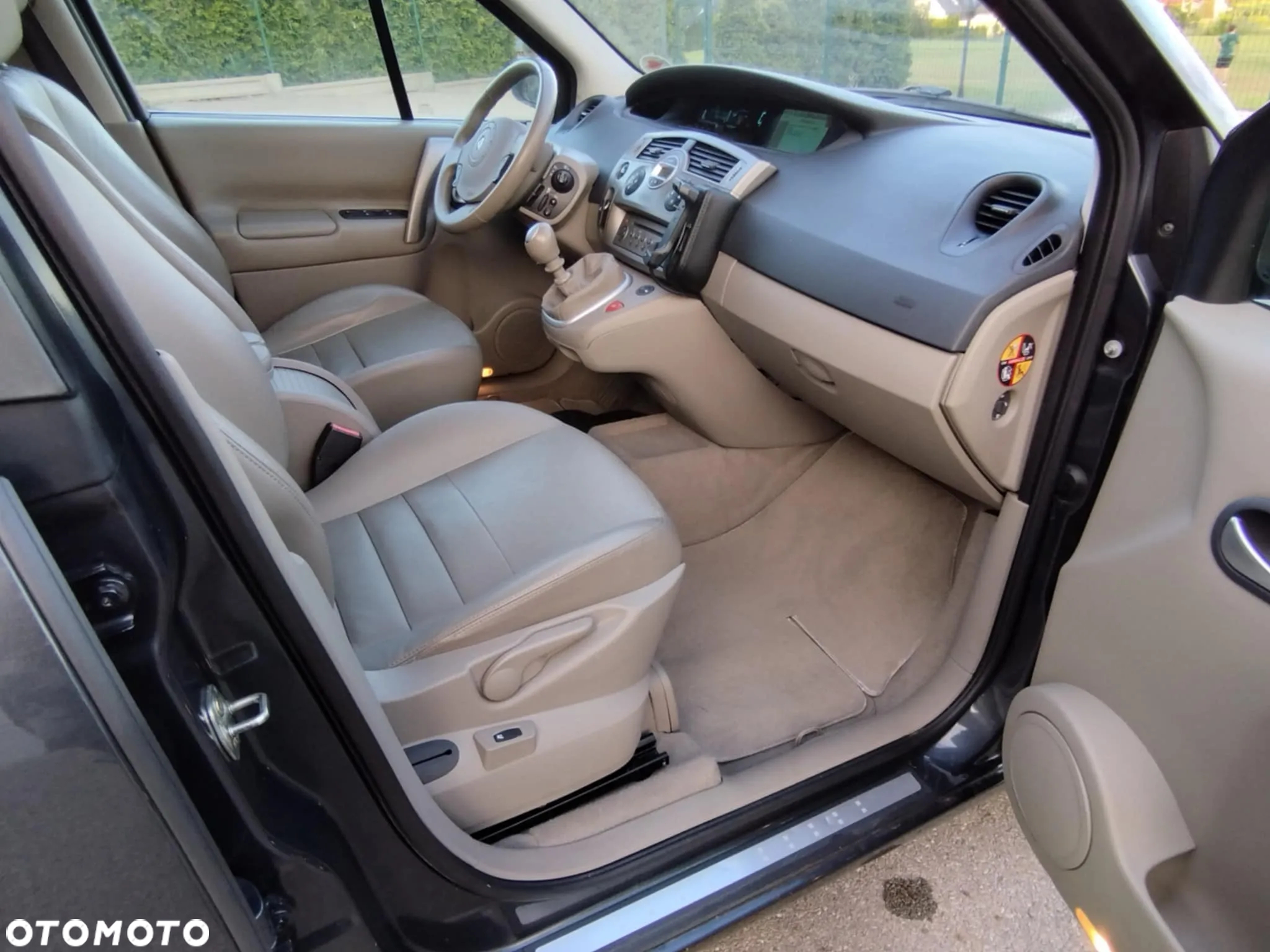 Renault Grand Scenic Gr 1.9 dCi Luxe Expression - 18