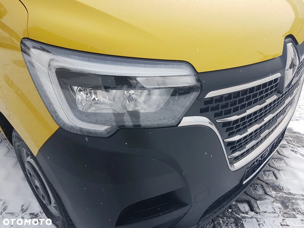 Renault MASTER KONTENER 8EP 4,22x2,23x2,23 KLIMA MANUAL KRAJOWY 6-BIEGÓW - 32