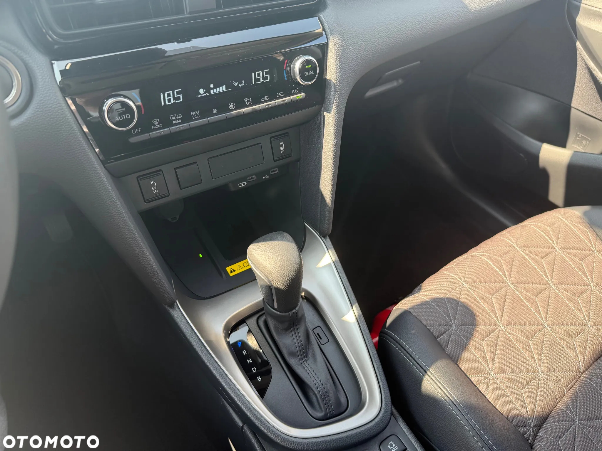 Toyota Yaris - 14