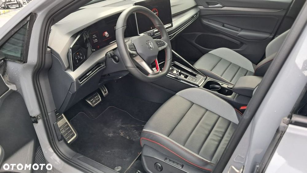 Volkswagen Golf - 10