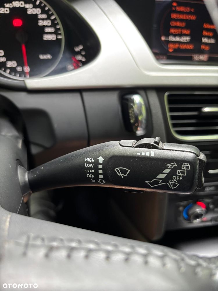 Audi A4 Avant 2.0 TDI - 8