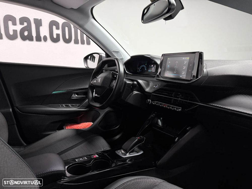 Peugeot e-2008 Allure - 9