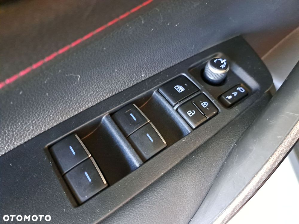 Toyota Corolla 1.8 Hybrid Comfort - 38