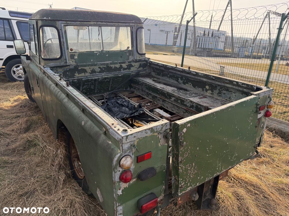 Land Rover Defender - 22