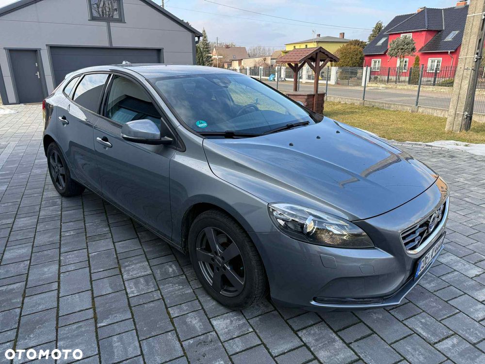 Volvo V40 T2 - 11