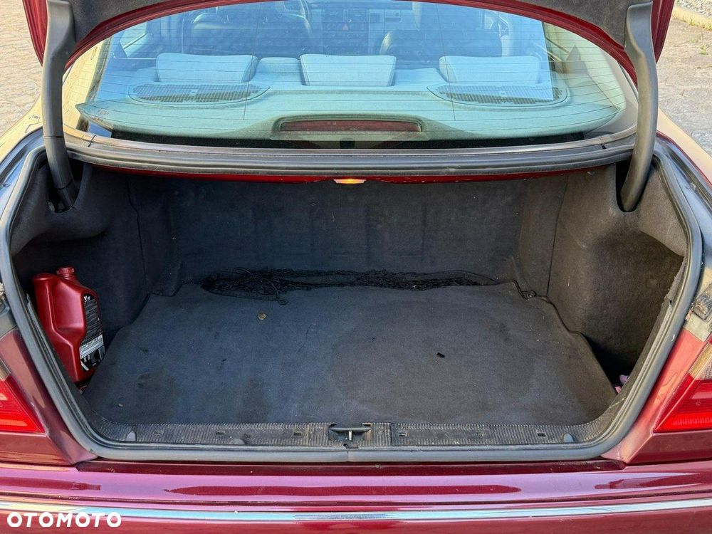 Mercedes-Benz Klasa E - 19