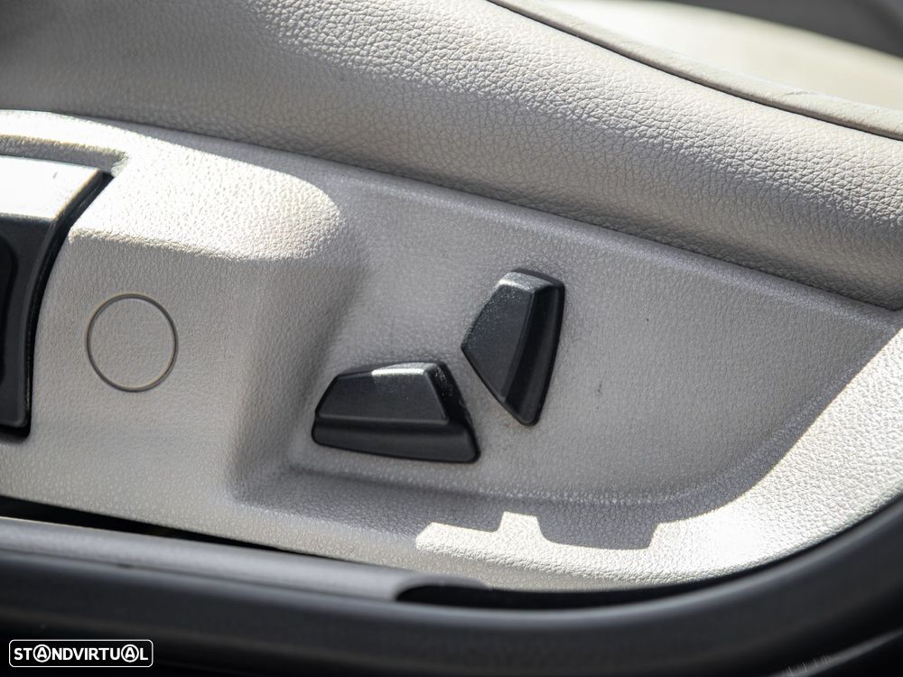BMW 520 d Line Luxury - 29