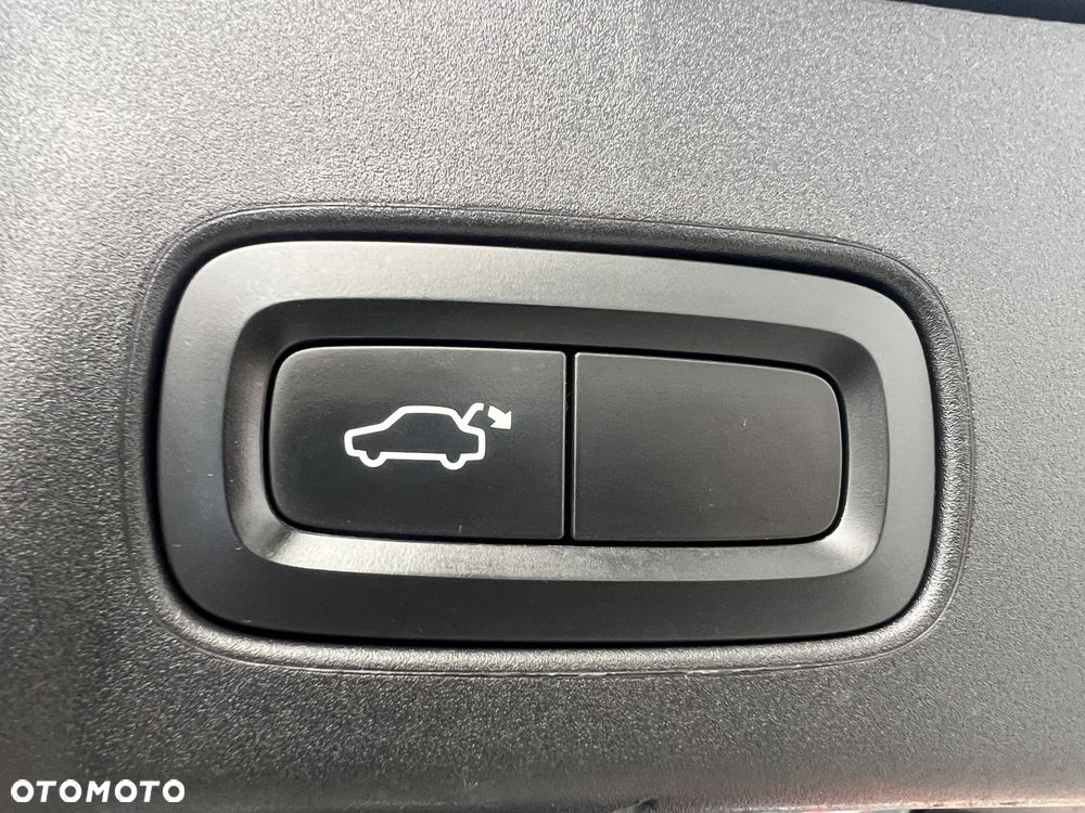 Volvo V90 - 33
