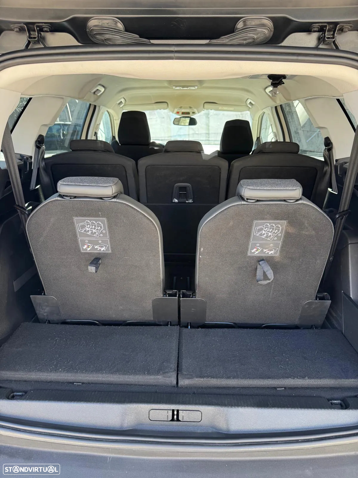 Peugeot 5008 BlueHDI 130 EAT8 Allure Business-Pack - 19