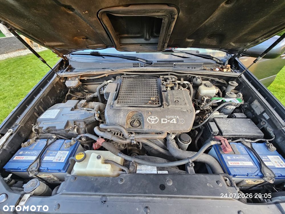 Toyota Land Cruiser - 12