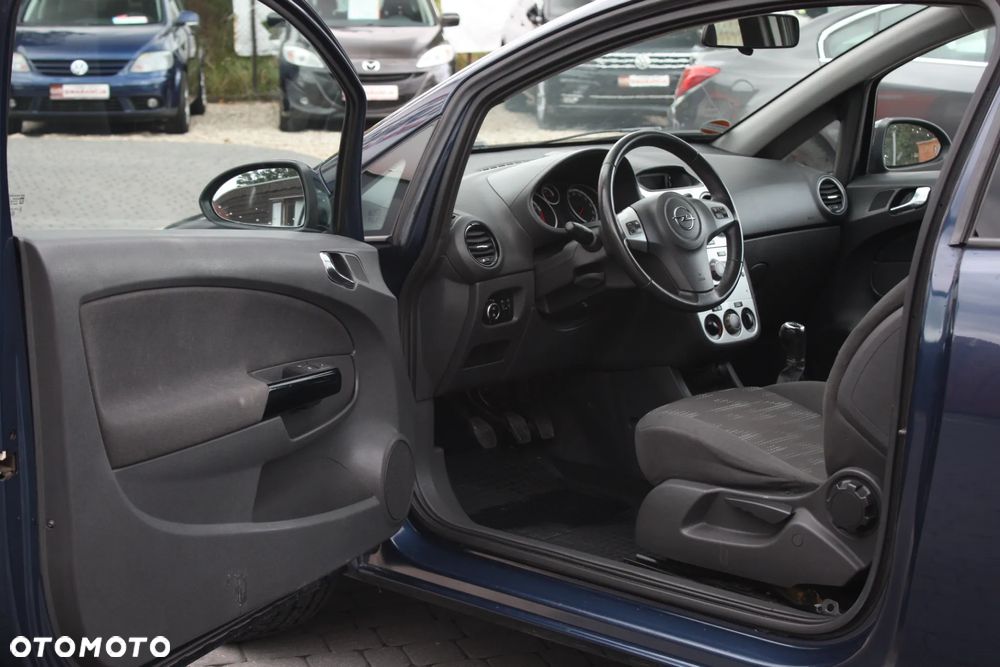 Opel Corsa 1.2 16V Graphite - 19