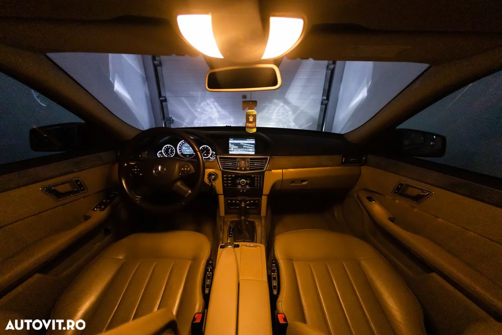 Mercedes-Benz E 250 T CDI DPF BlueEFFICIENCY Automatik Elegance - 18