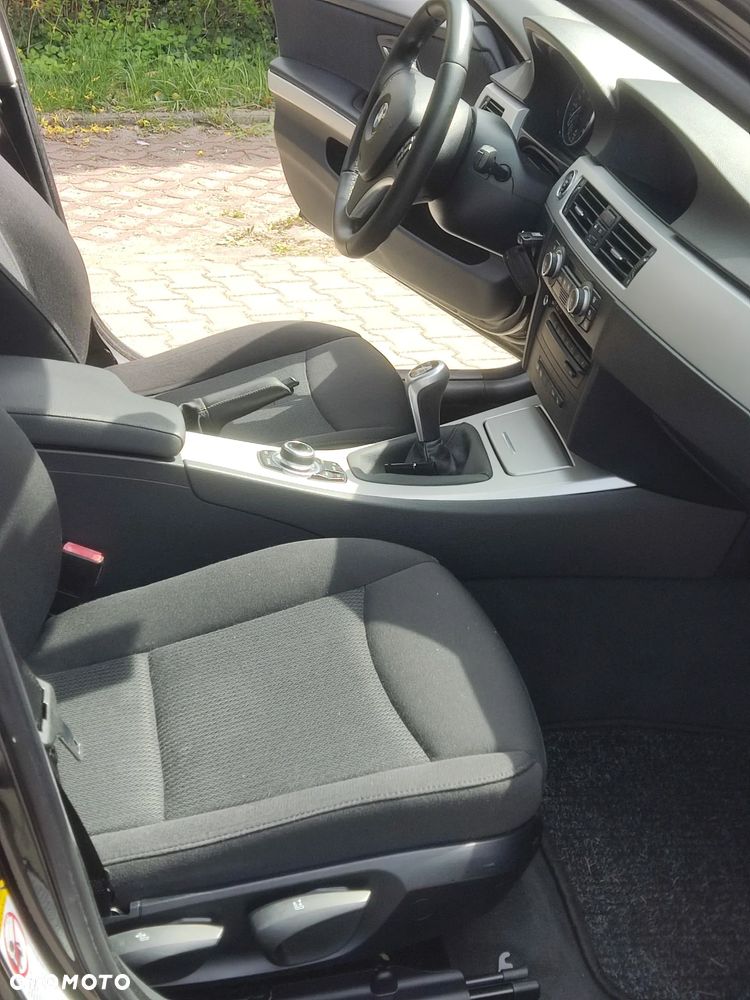 BMW Seria 3 320d DPF - 13