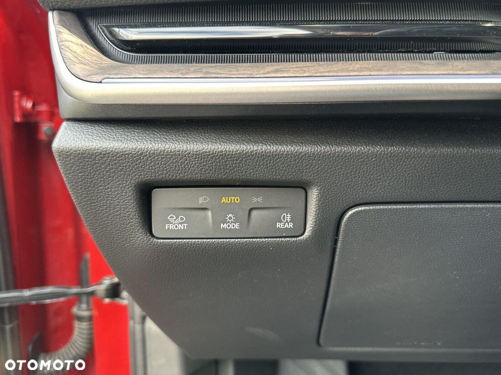 Skoda Superb 1.5 TSI Plug-in Hybrid L&K DSG - 33