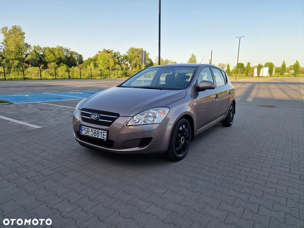Kia Ceed - 2