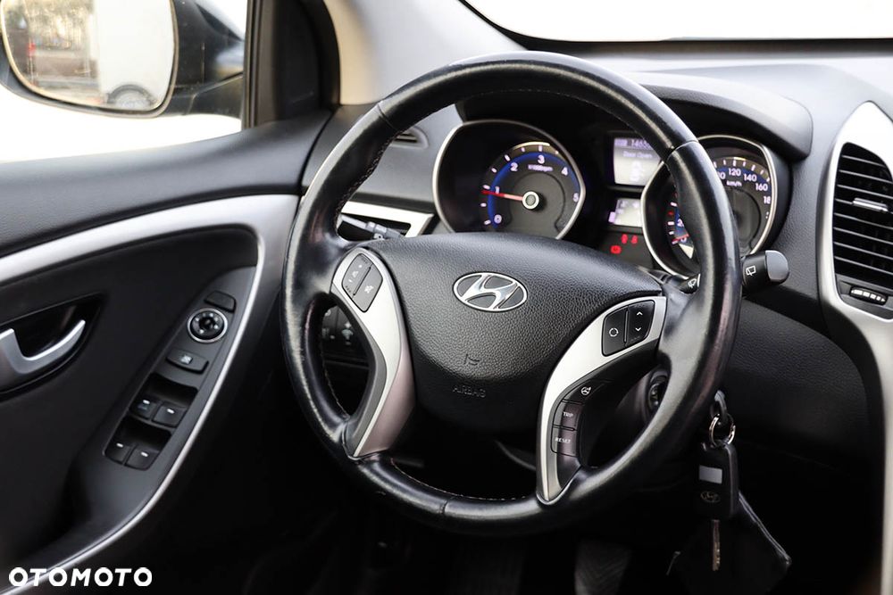 Hyundai i30 i30cw 1.4 CRDi Advantage - 30