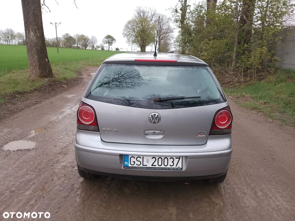 Volkswagen Polo 1.4 TDI Trendline - 4