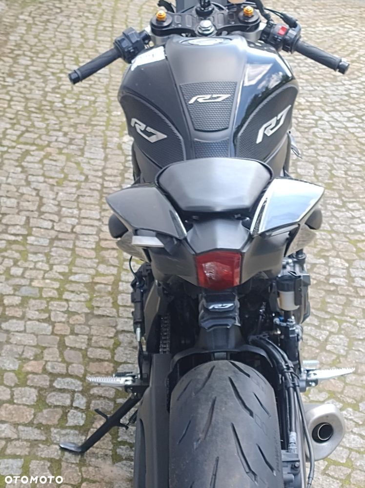Yamaha R7 - 12