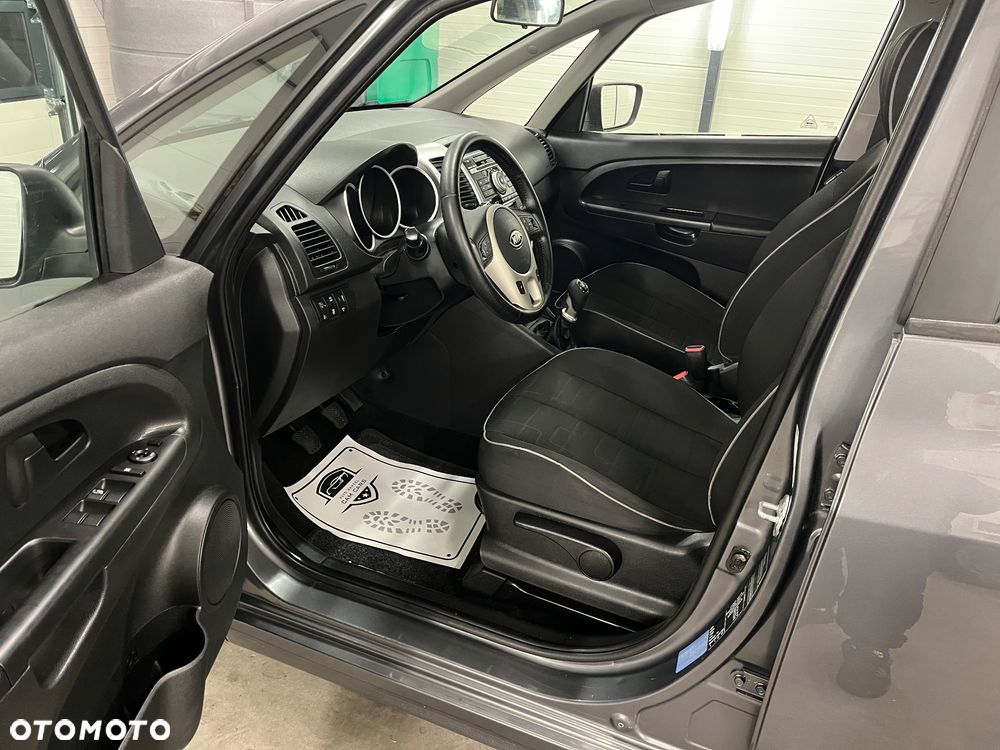 Kia Venga 1.4 CRDi 90 Attract - 13