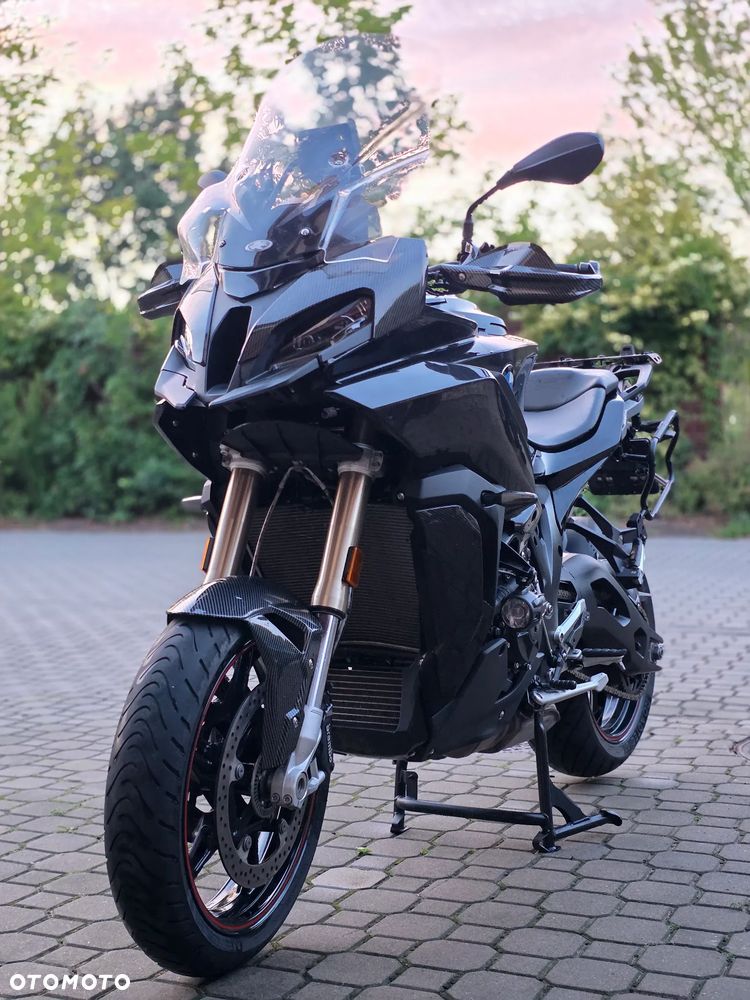 BMW XR - 8