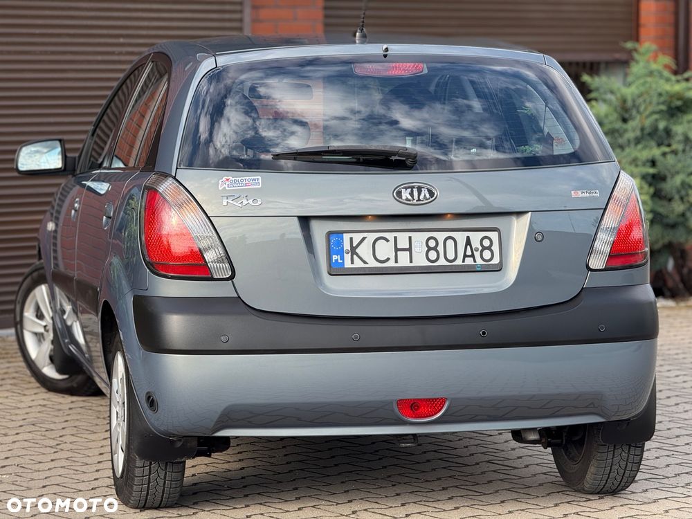 Kia Rio 1.4 Comfort - 11