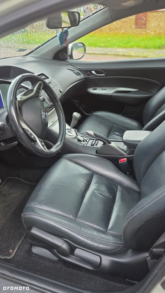 Honda Civic 1.8 Executive - 12