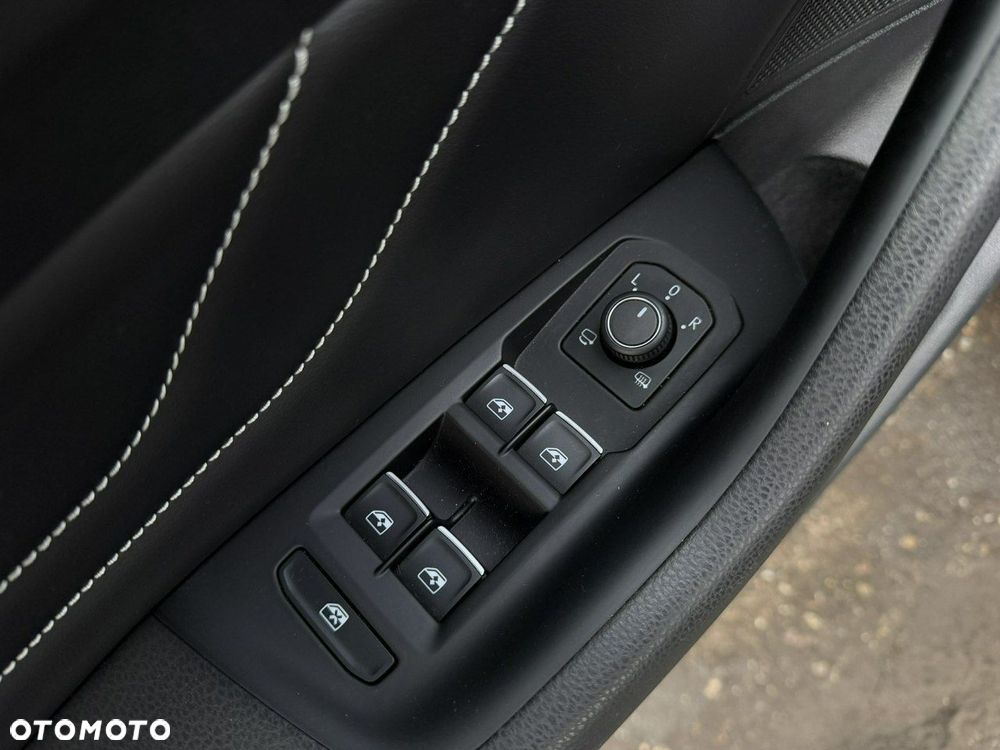 Volkswagen Passat - 15