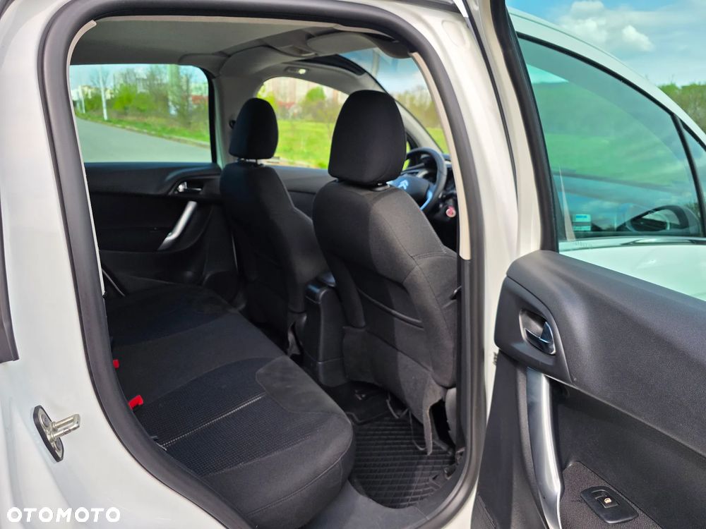 Citroën C3 1.4 VTi Exclusive MAP - 28