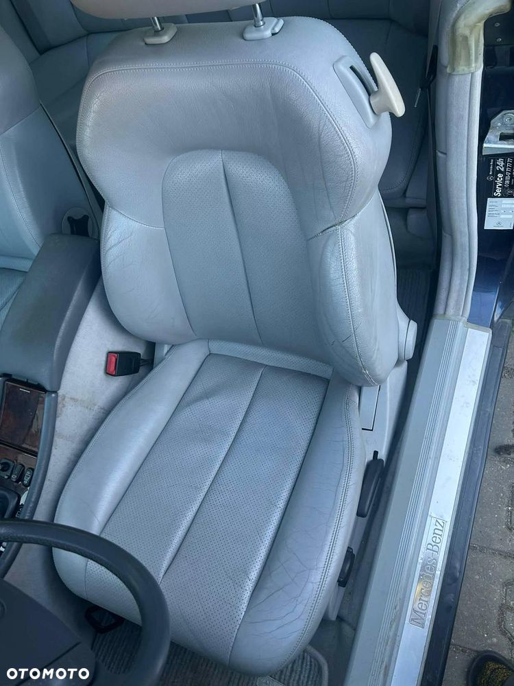 Mercedes-Benz CLK - 7