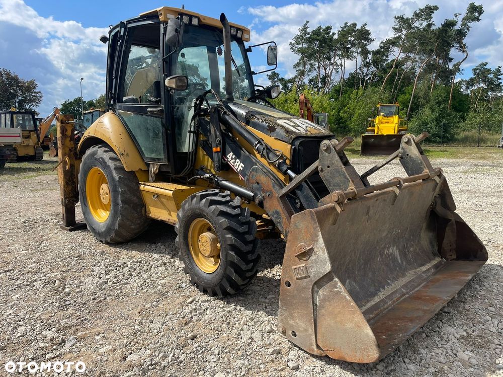Caterpillar 428E - 1