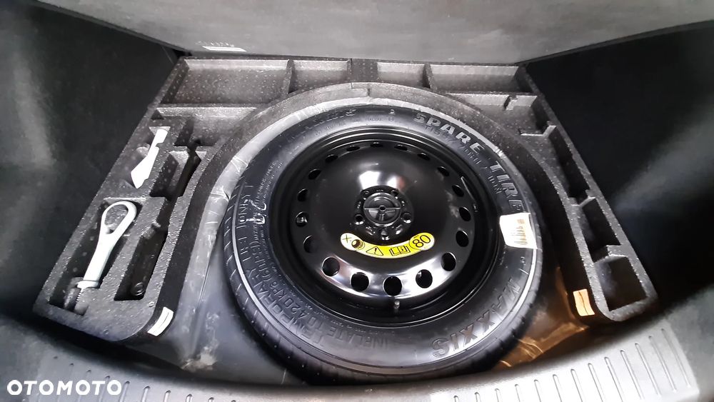 Ford Kuga 1.5 EcoBoost 2x4 Titanium - 36