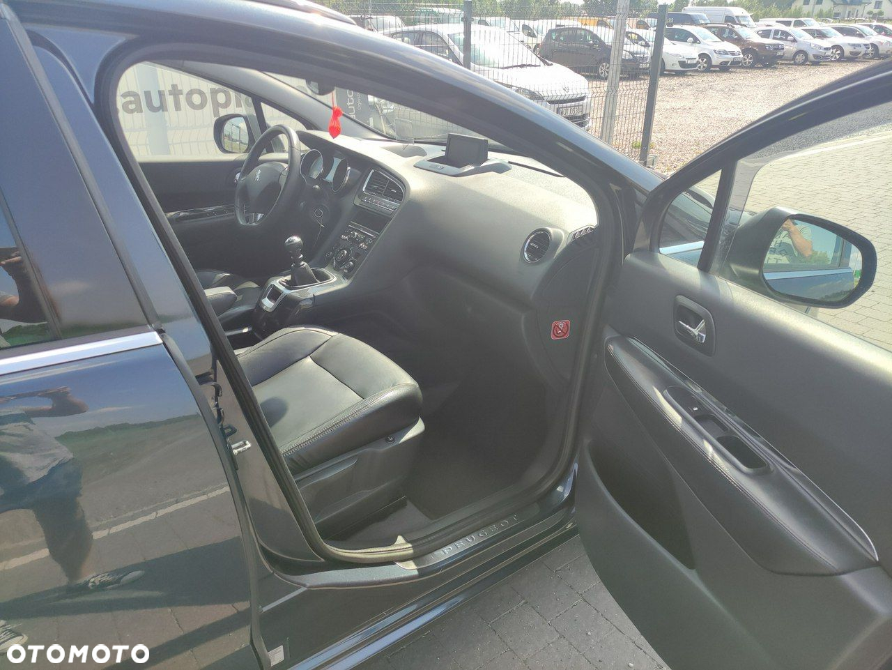 Peugeot 5008 - 25